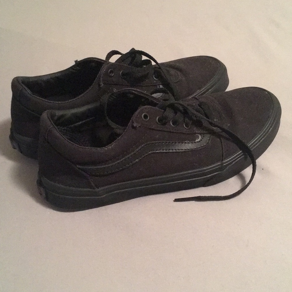 Black Canvas Vans Boys Size 5.0